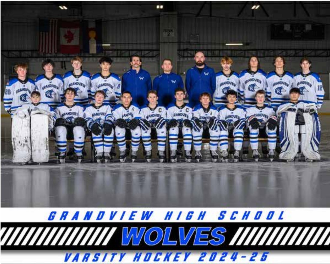 Grandview Wolves varsity hockey team photo, 2024-25